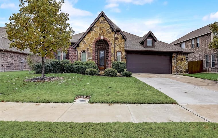 See details about 3014 Fern Ct, Midlothian, TX 76065