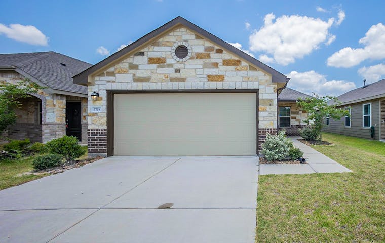 See details about 5738 Pampus Prairie Rd, Katy, TX 77493