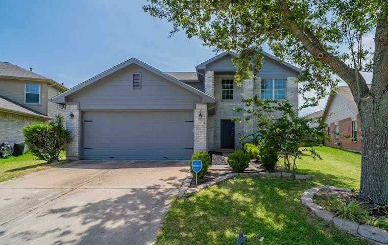 See details about 7803 Cedar View St, Baytown, TX 77523