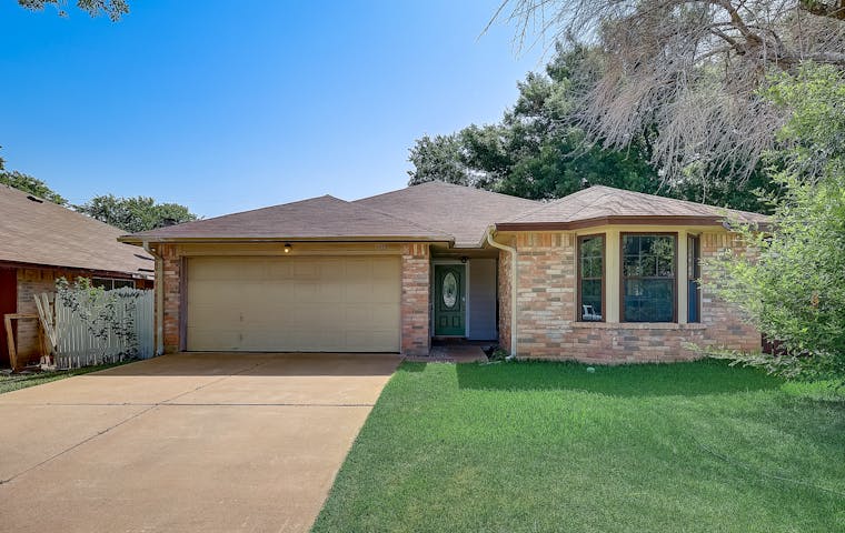 See details about 903 Saunders Dr, Round Rock, TX 78664