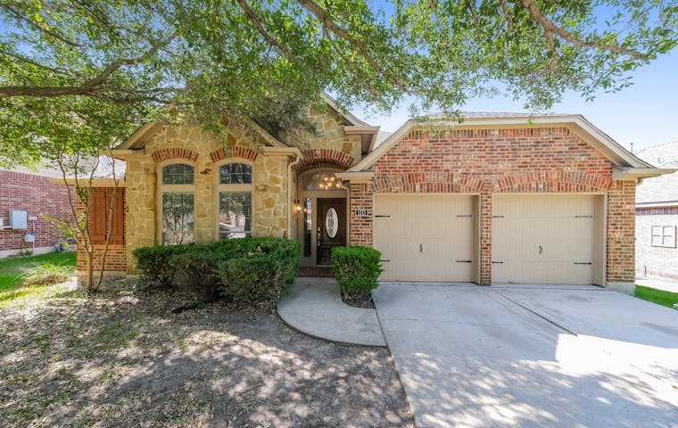 See details about 1213 Whitemoss Dr, Hutto, TX 78634