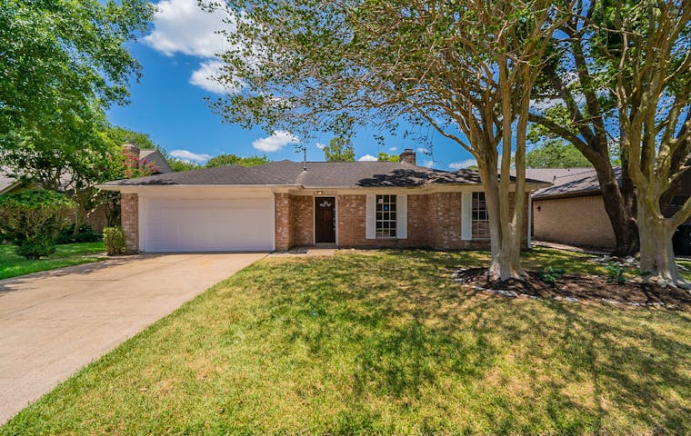 See details about 15811 Stonehaven Dr, Houston, TX 77059