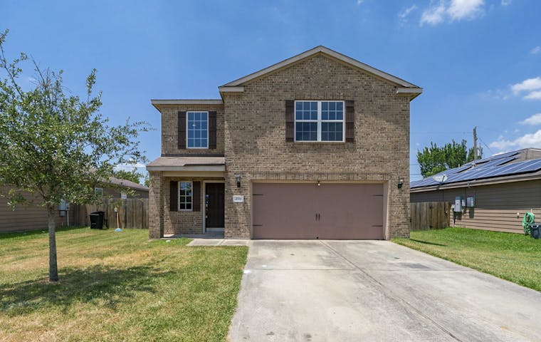 See details about 2711 Tracy Ln, Highlands, TX 77562