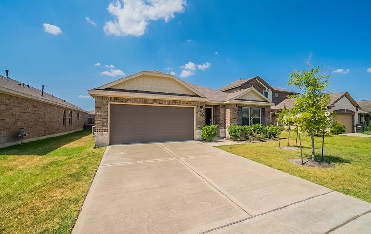 See details about 12115 Golden Oasis Ln, Humble, TX 77346