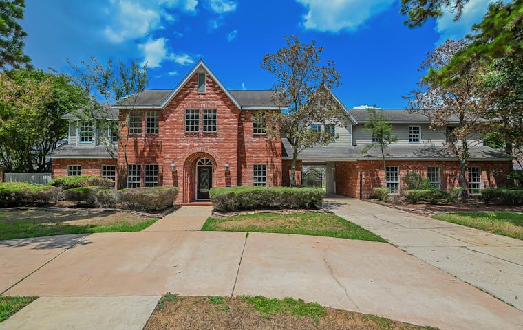 See details about 8306 Pine Thistle Ln, Spring, TX 77379