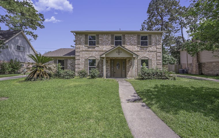 See details about 7619 Litchfield Ln, Spring, TX 77379