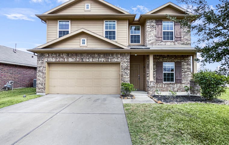 See details about 15 Garden Springs Ct, Manvel, TX 77578