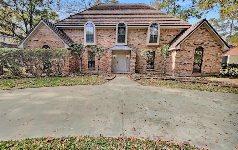 See details about 468 Old Hickory Dr, Conroe, TX 77302