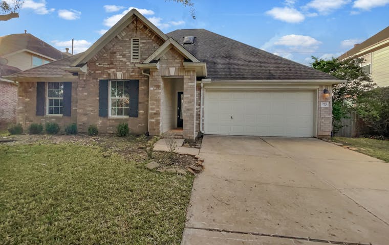 See details about 7931 Ascot Gdn, Missouri City, TX 77459